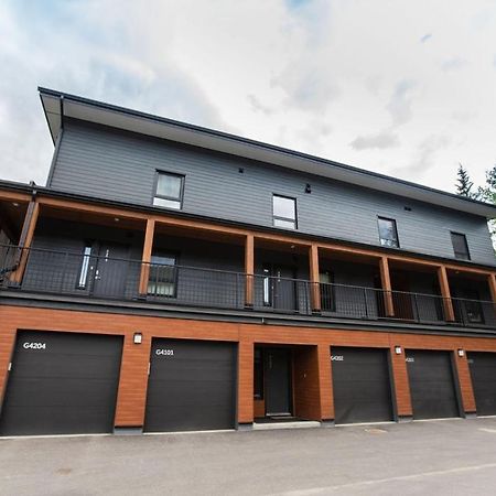 The Mac Shack By Revelstoke Vacations Apartment Ngoại thất bức ảnh