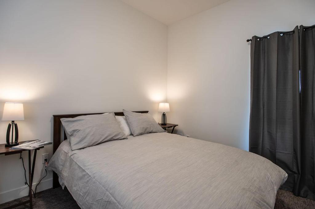 The Mac Shack By Revelstoke Vacations Apartment Ngoại thất bức ảnh